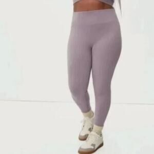 NWT Everlane The Seamless Legging Light Purple Size XS/S